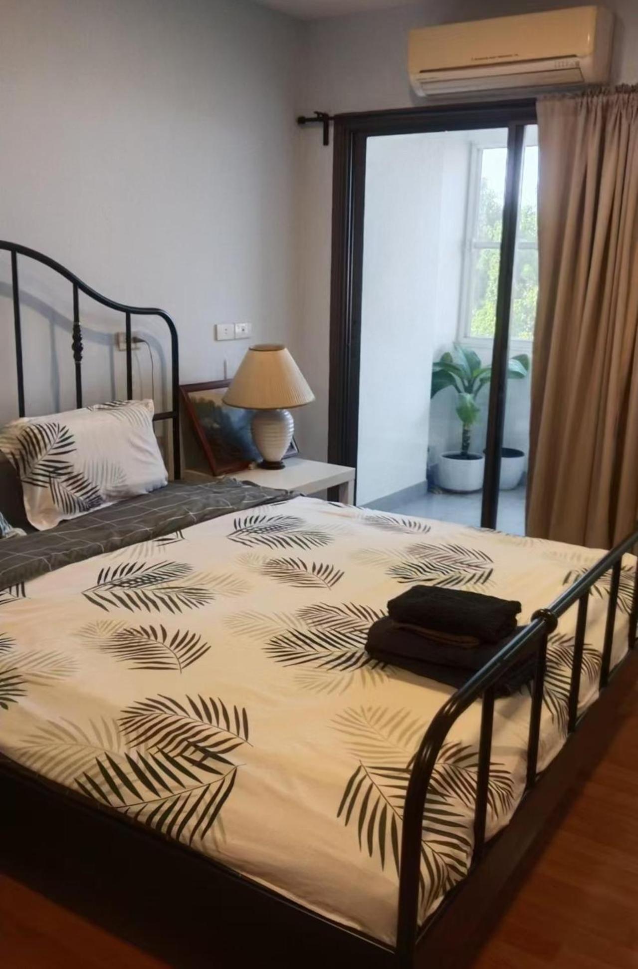 King Bed Old Town&Night Bazaar Quiet Comfortable Чиангмай Екстериор снимка